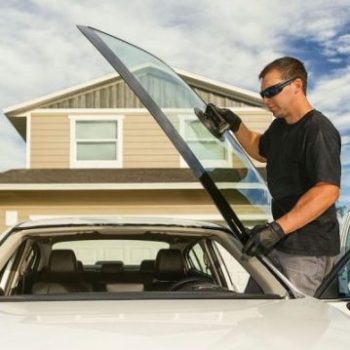Fast and easy mobile windshield replacement in Florida by Orange Blossom Auto Glass